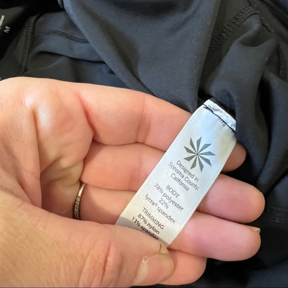 Athleta Laser Mesh Cropped Leggings - Picture 8 of 14